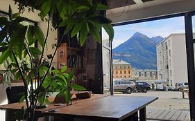 Cosy 4P Loft & Coworking Space 5M Walk To Ski Lift